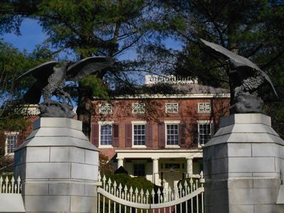Historic Smithville Mansion